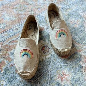 Saludos Anthropologie Woman Tan Rainbow Embroidered Espadrille US8 Boho Coastal